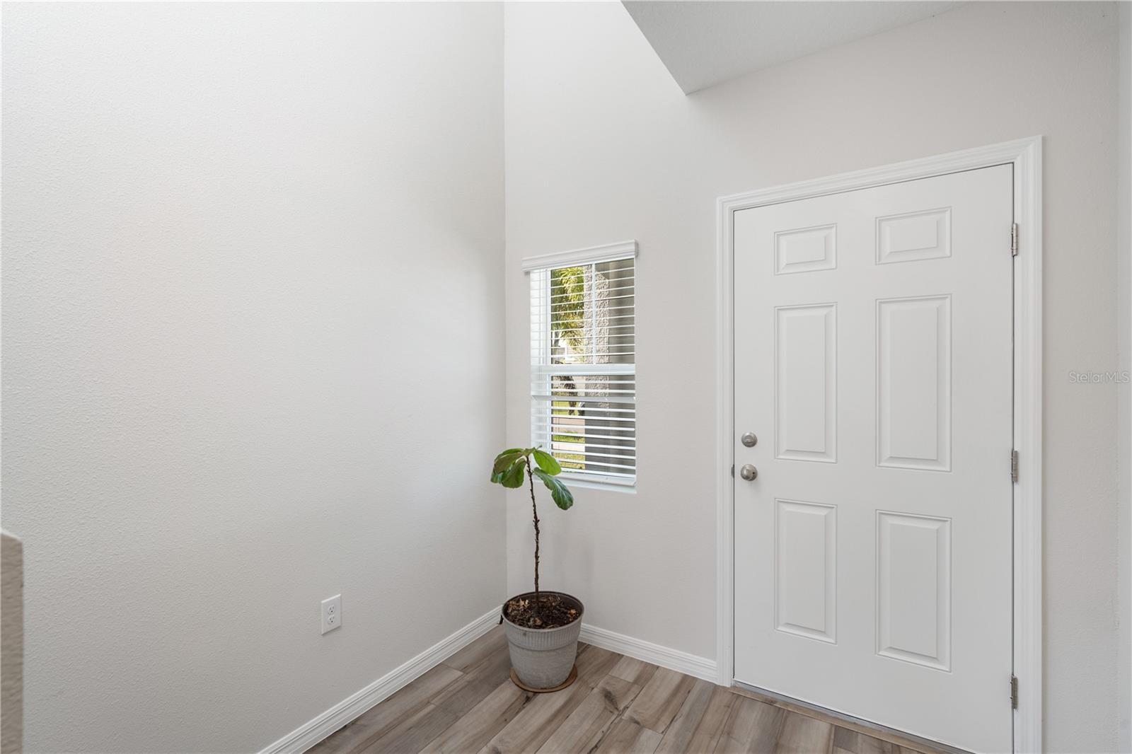 Image 7 of 28 For 14884 Summer Branch Drive