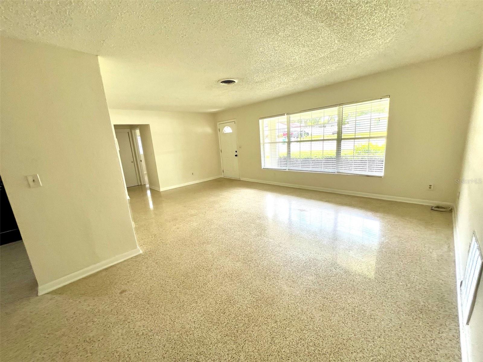 Image 3 of 16 For 1611 Sierra Circle