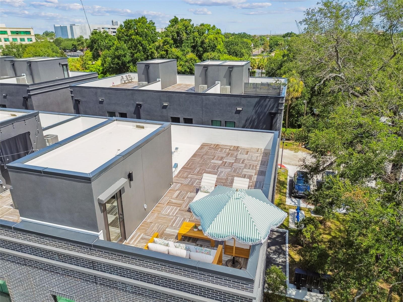 Image 66 of 88 For 1218 Kay Street 24