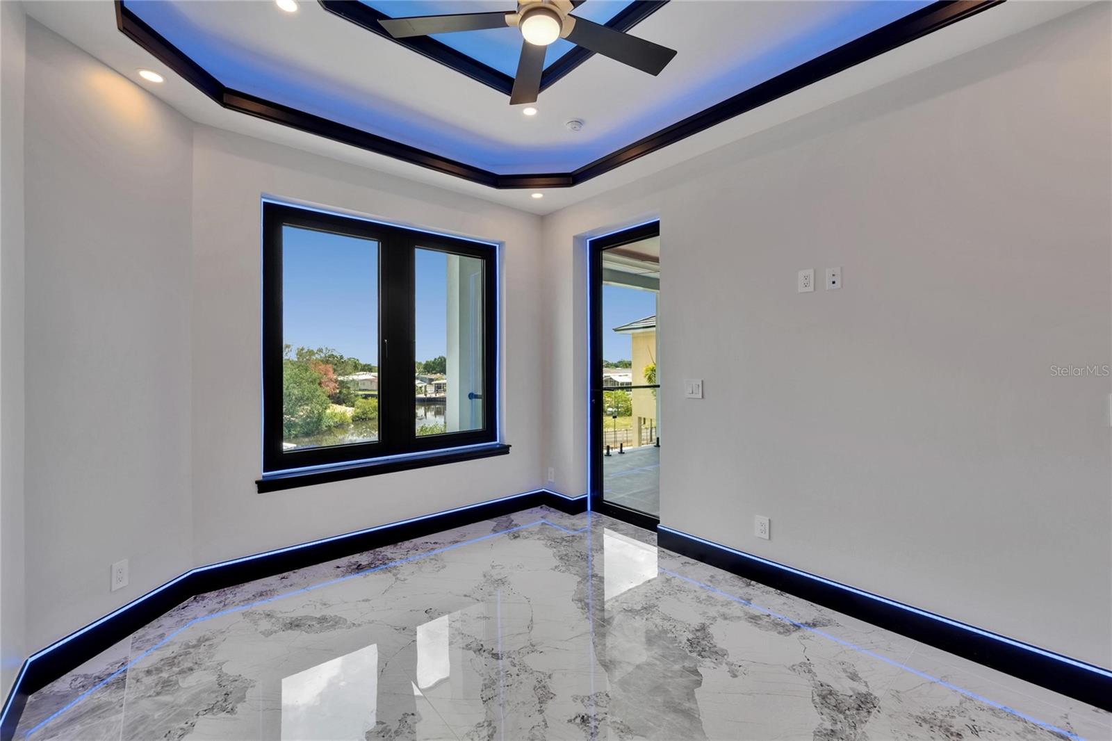Image 22 of 99 For 6520 Simone Shores Circle