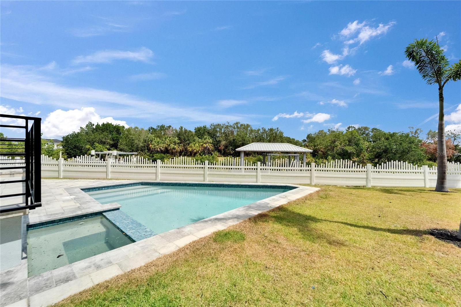 Image 76 of 99 For 6520 Simone Shores Circle