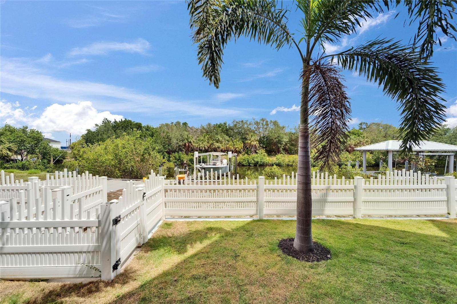 Image 78 of 99 For 6520 Simone Shores Circle