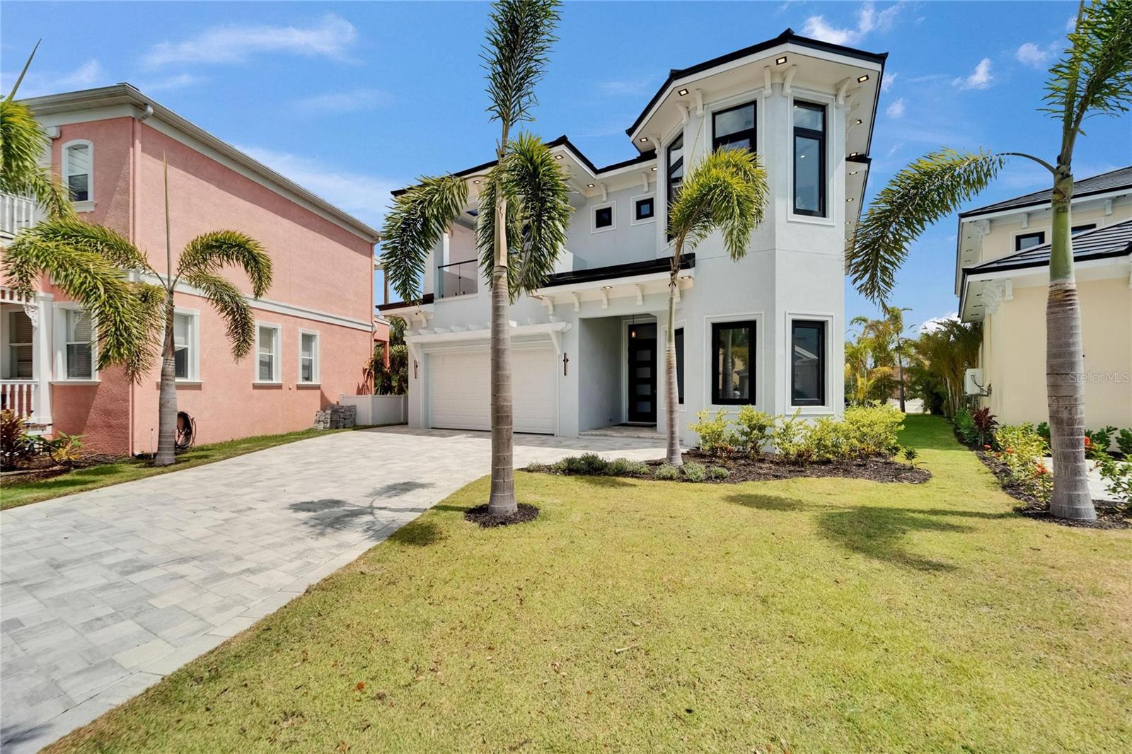 Image 8 of 99 For 6520 Simone Shores Circle