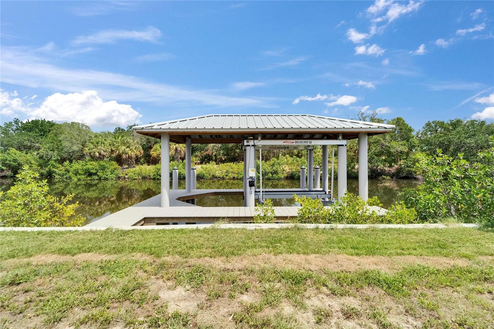 Image 80 of 99 For 6520 Simone Shores Circle