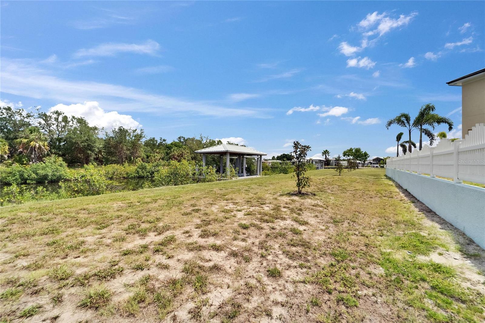 Image 86 of 99 For 6520 Simone Shores Circle