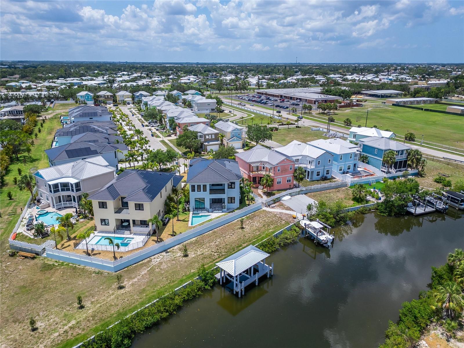 Image 94 of 99 For 6520 Simone Shores Circle