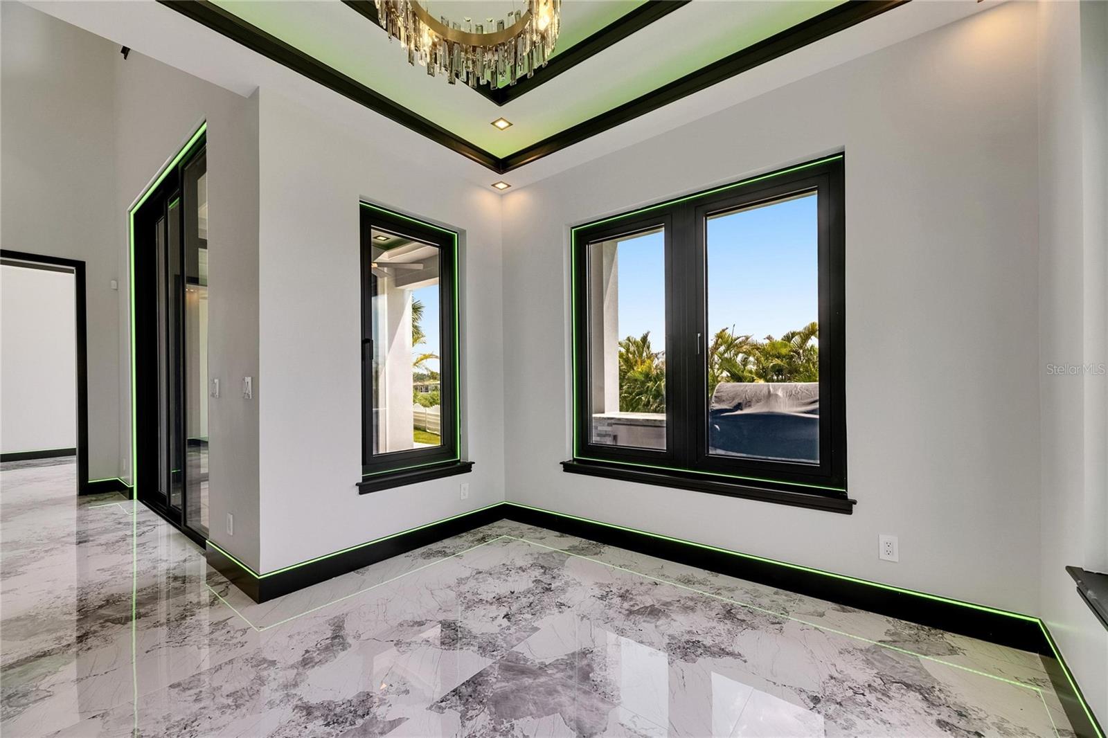 Image 17 of 93 For 6526 Simone Shores Circle