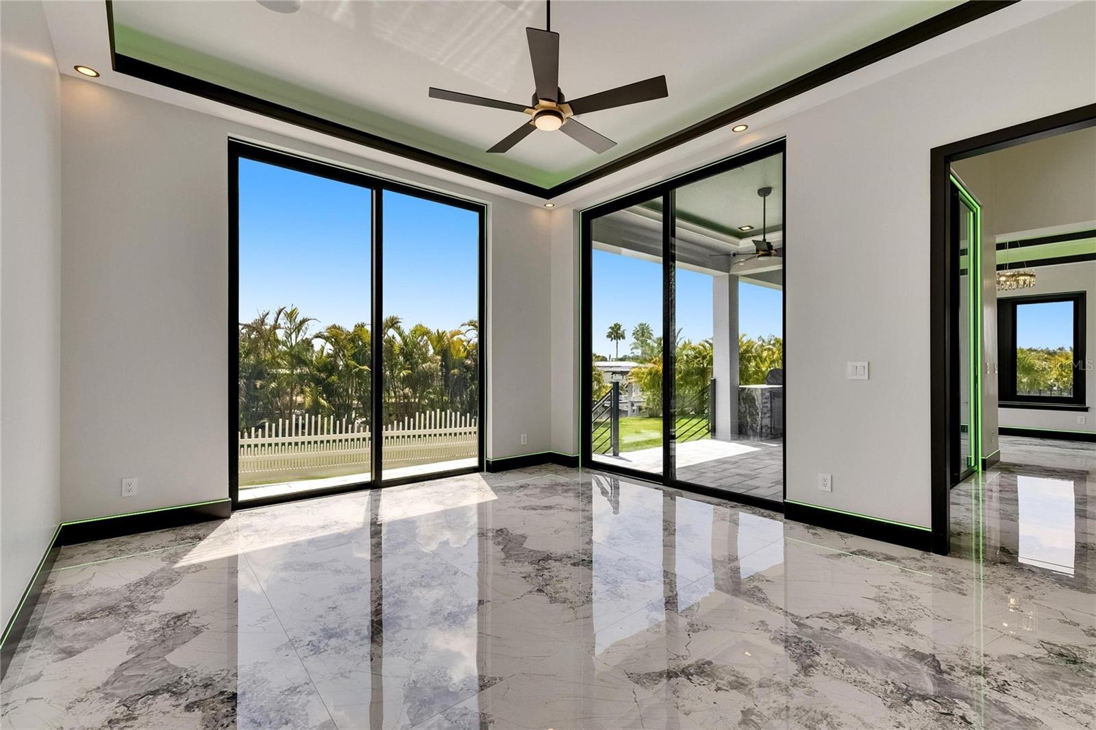 Image 29 of 93 For 6526 Simone Shores Circle