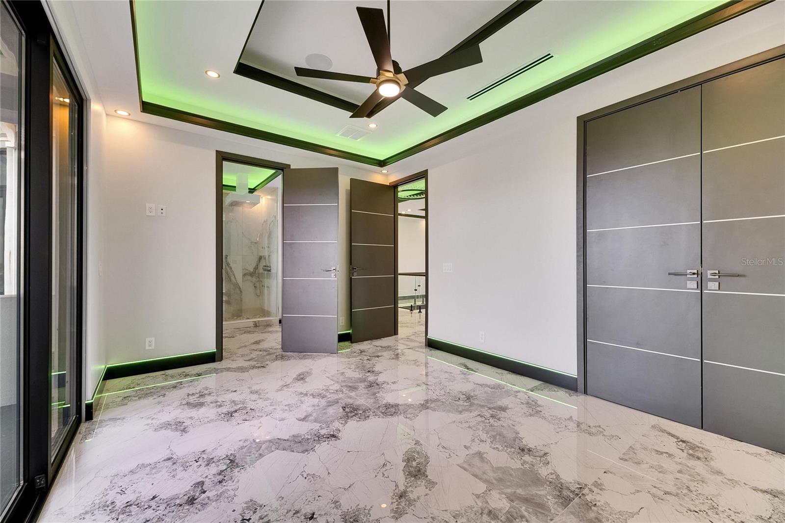 Image 45 of 93 For 6526 Simone Shores Circle