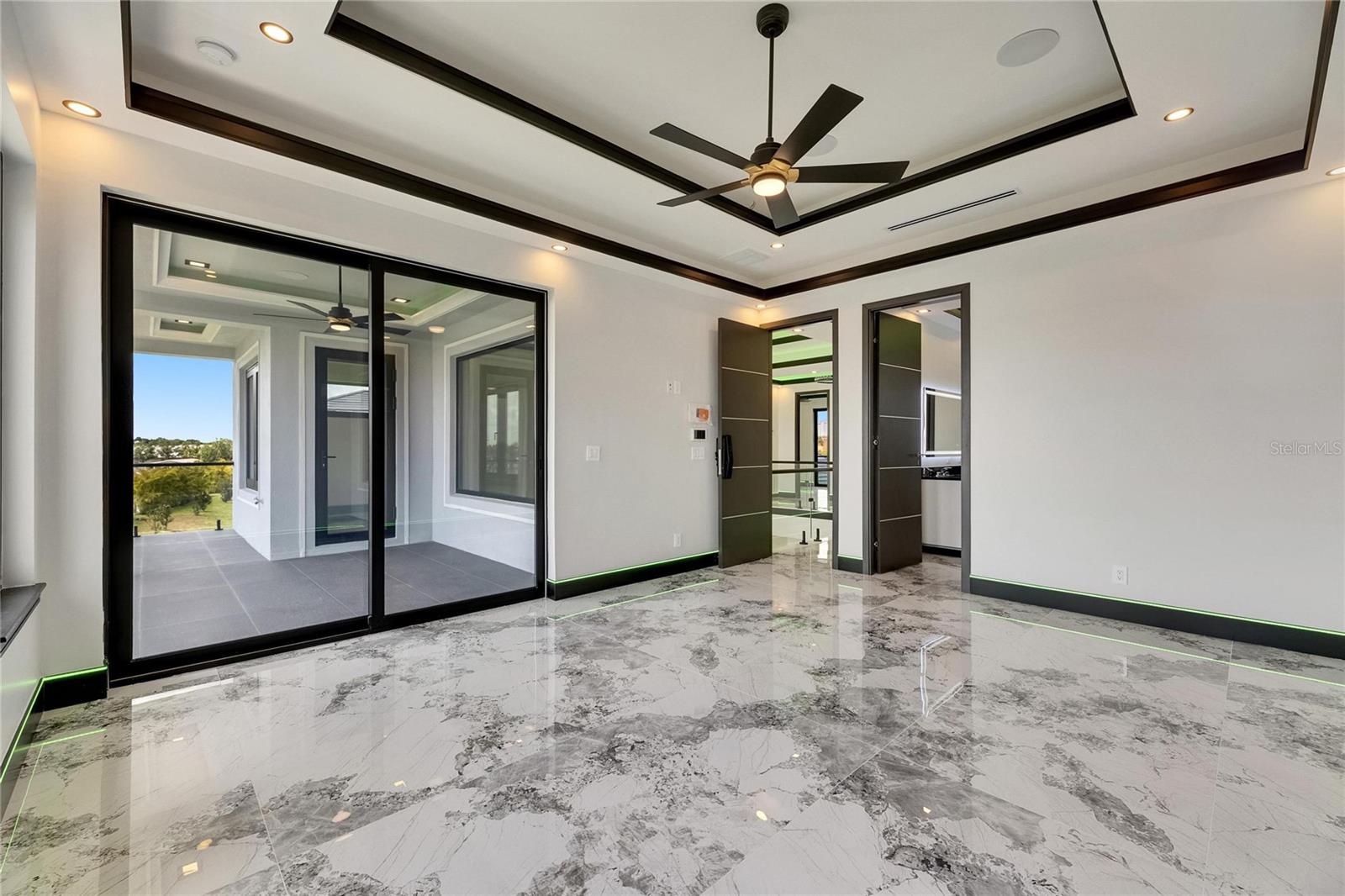 Image 58 of 93 For 6526 Simone Shores Circle