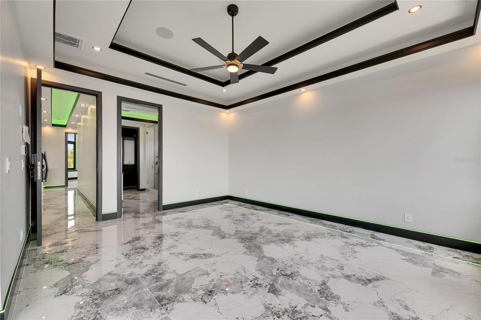 Image 59 of 93 For 6526 Simone Shores Circle