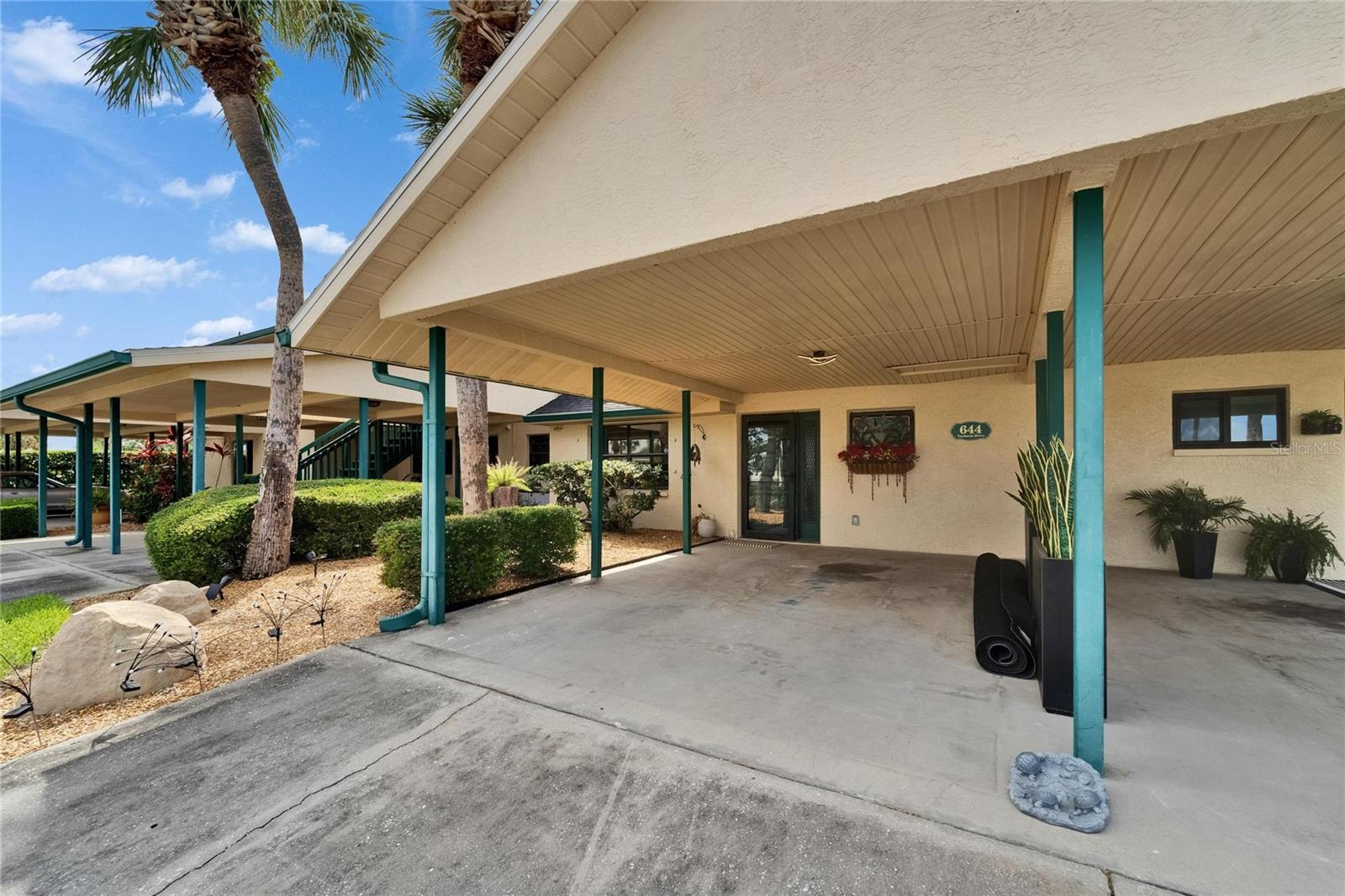 Image 8 of 66 For 644 Yardarm Drive 22