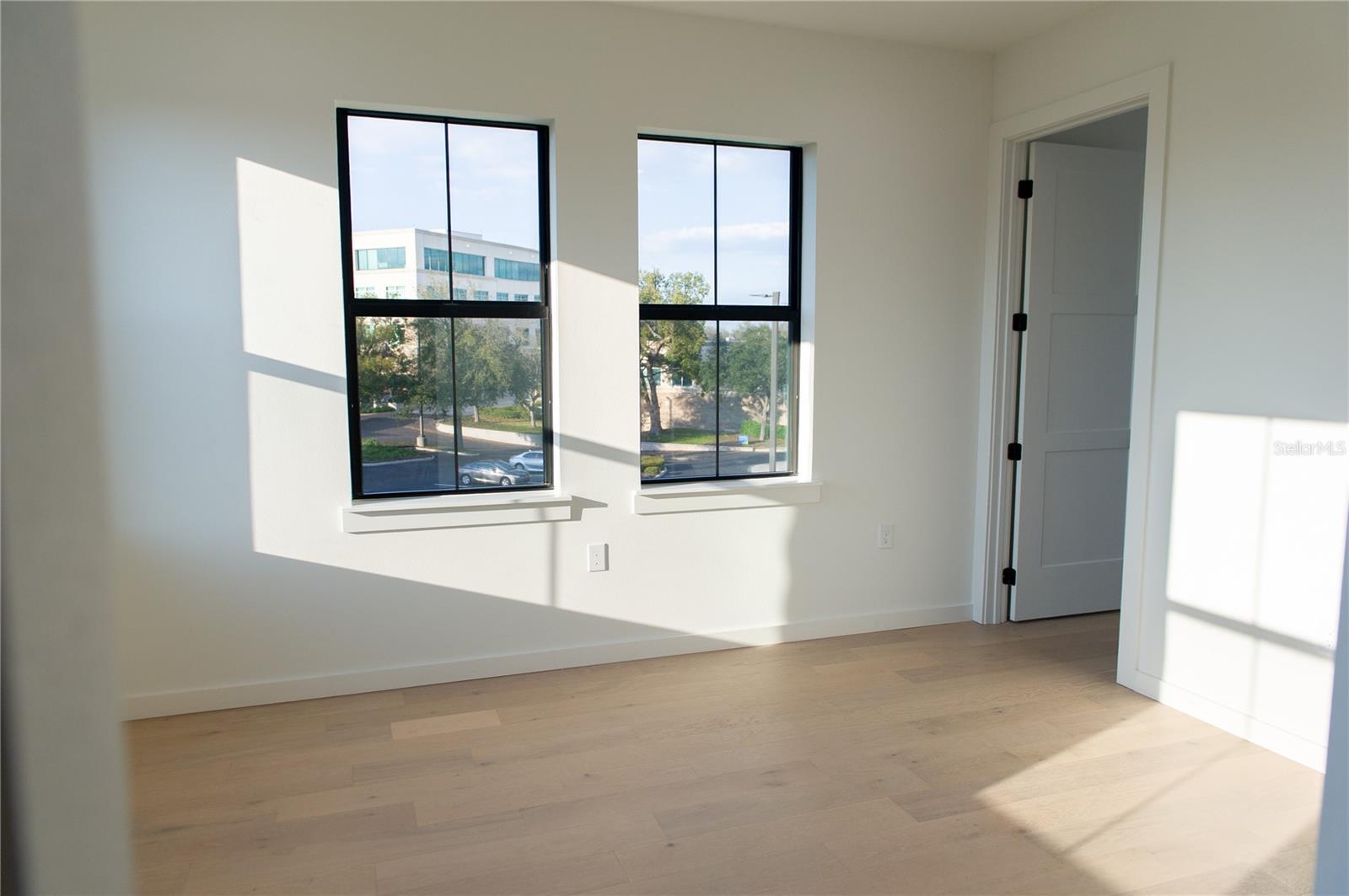 Image 10 of 23 For 1218 Kay Street 21