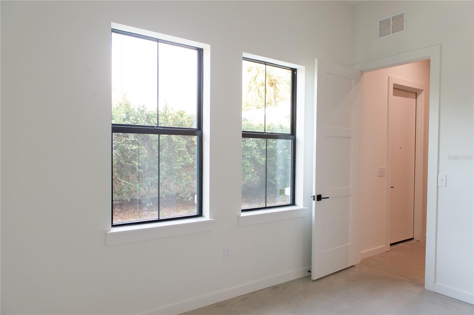 Image 14 of 23 For 1218 Kay Street 21