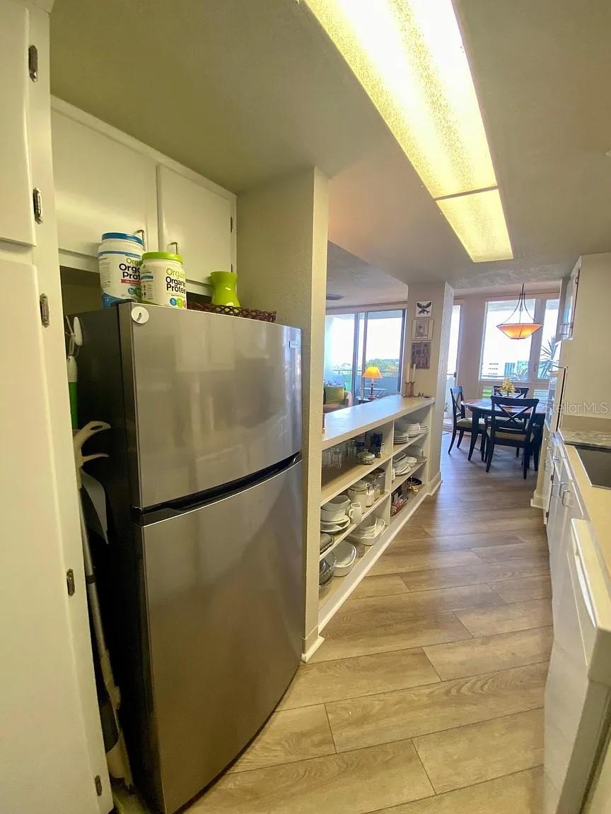Image 10 of 26 For 470 3rd Street S 707