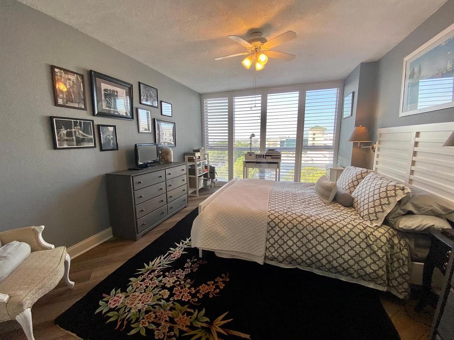Image 11 of 26 For 470 3rd Street S 707
