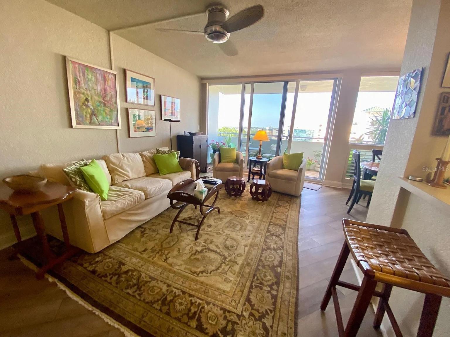 Image 3 of 26 For 470 3rd Street S 707