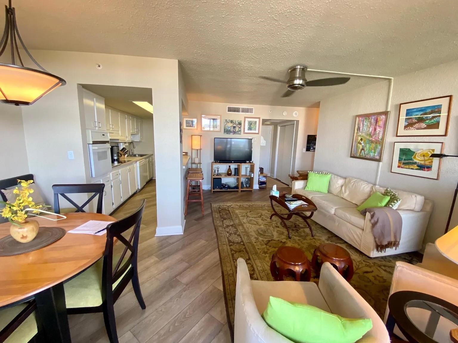 Image 6 of 26 For 470 3rd Street S 707