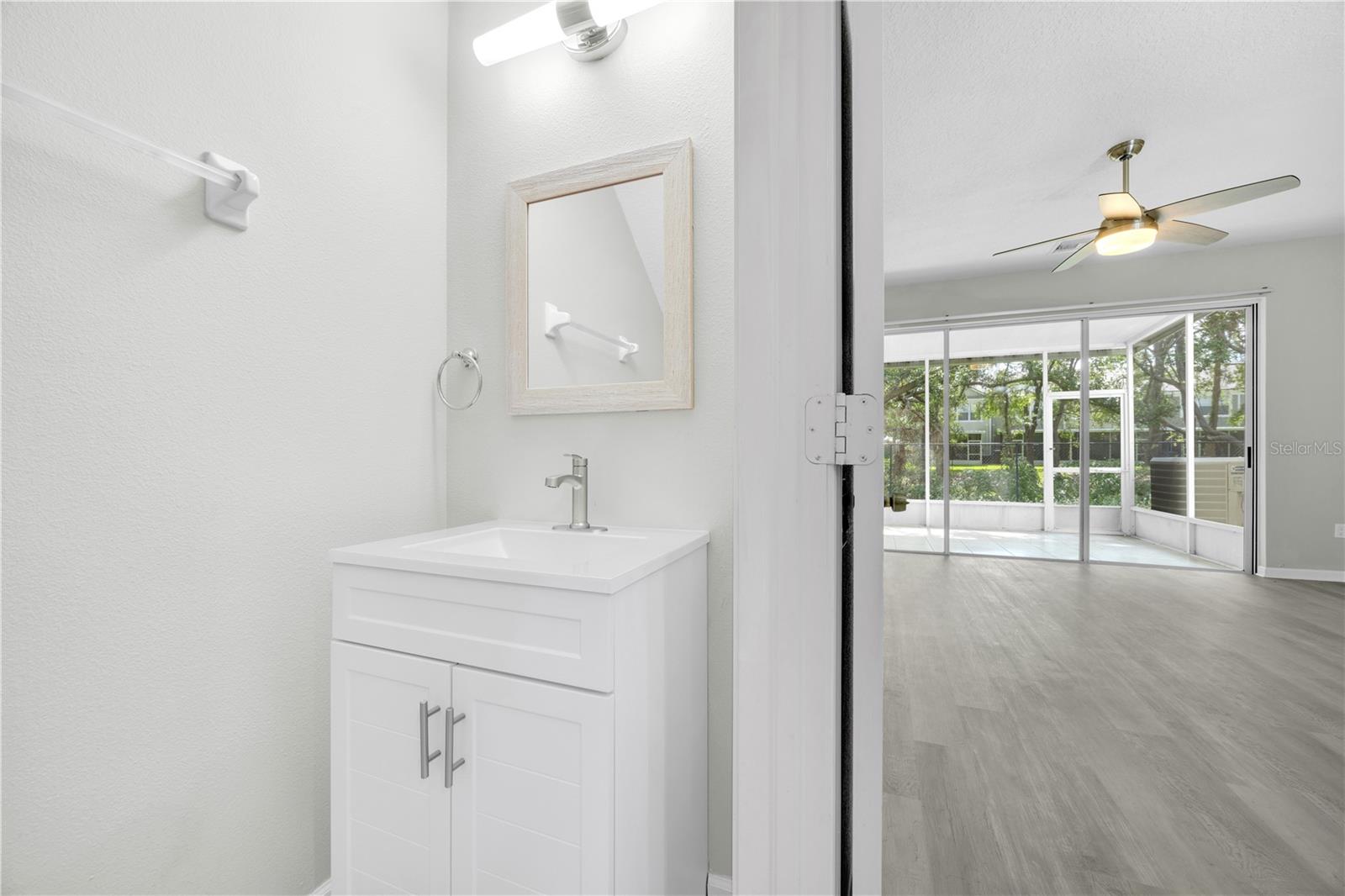 Listing photo id 11 for 4910 Chatham Gate Drive Dr