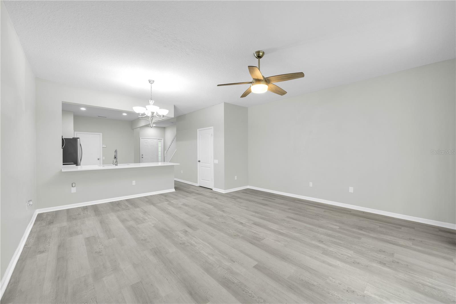 Listing photo id 13 for 4910 Chatham Gate Drive Dr
