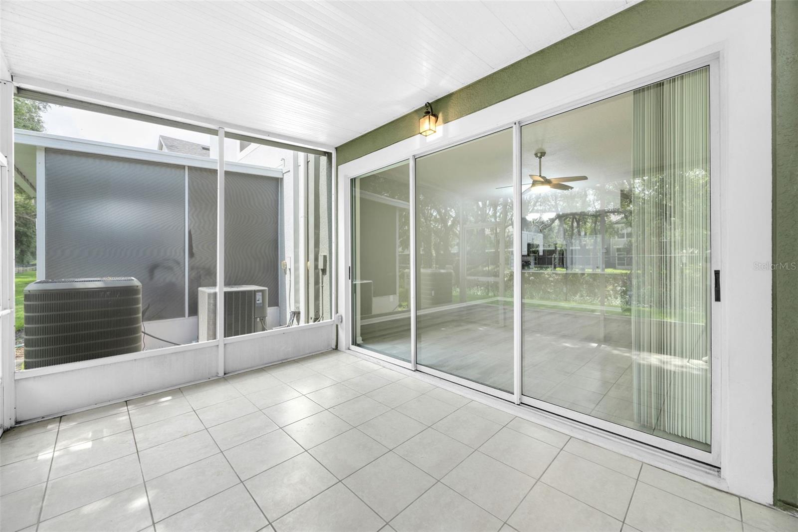 Listing photo id 16 for 4910 Chatham Gate Drive Dr