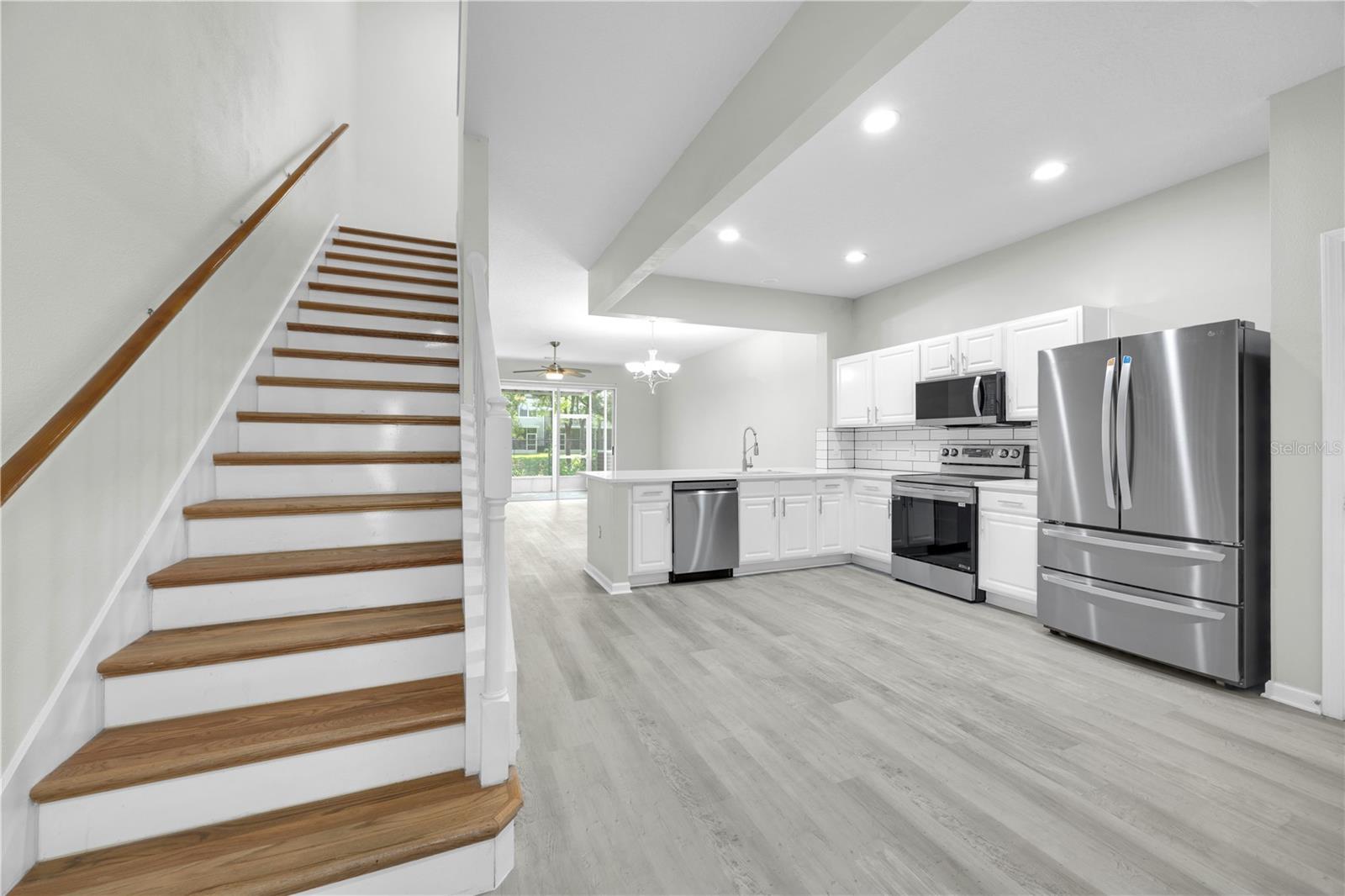 Listing photo id 4 for 4910 Chatham Gate Drive Dr