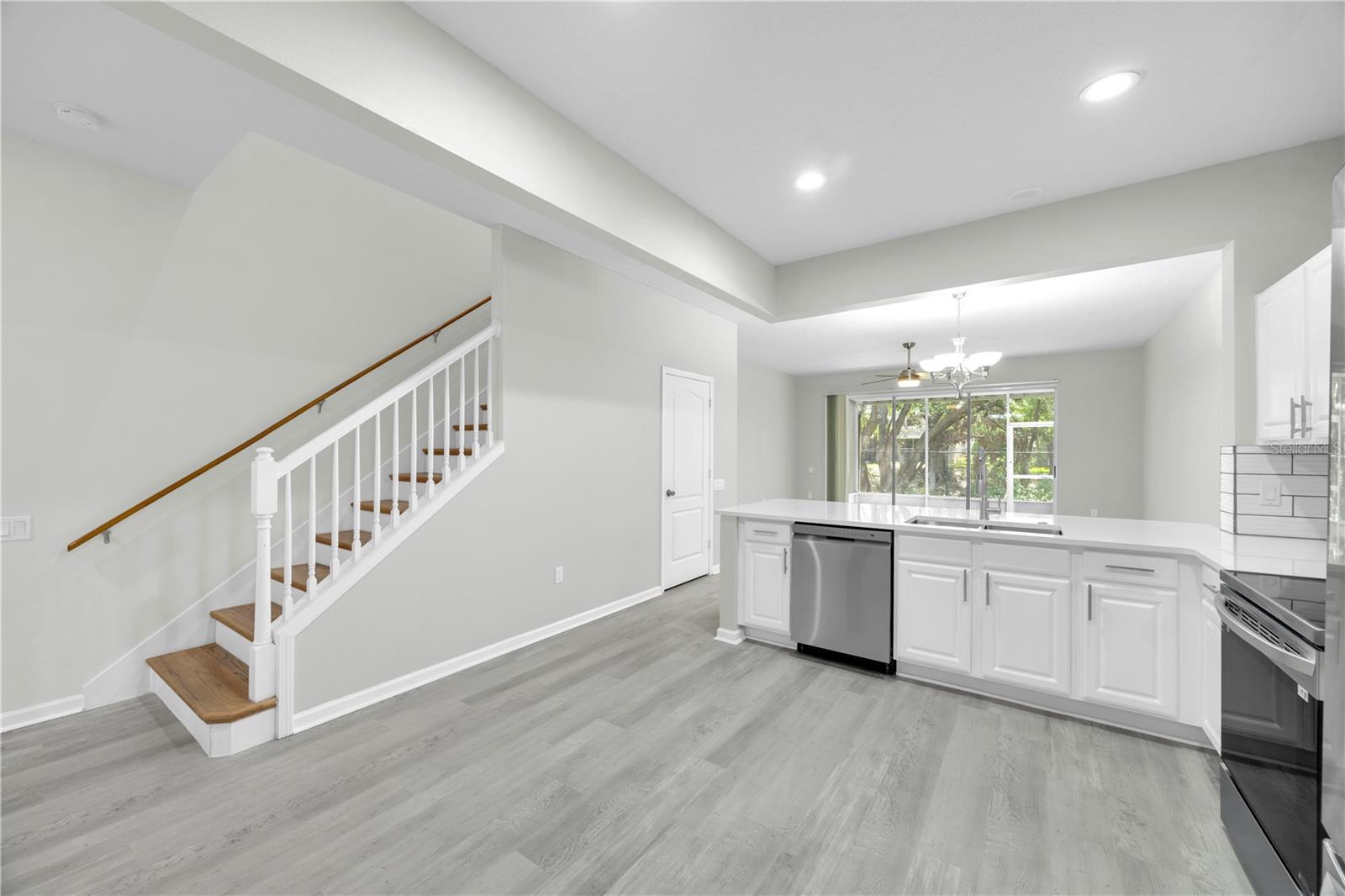 Listing photo id 5 for 4910 Chatham Gate Drive Dr