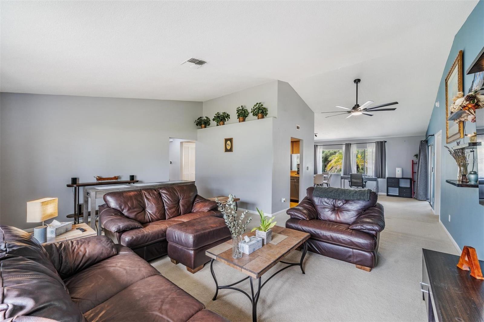 Image 14 of 36 For 5540 Applegate Drive