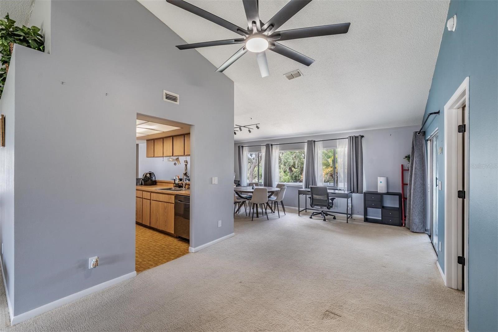 Image 15 of 36 For 5540 Applegate Drive