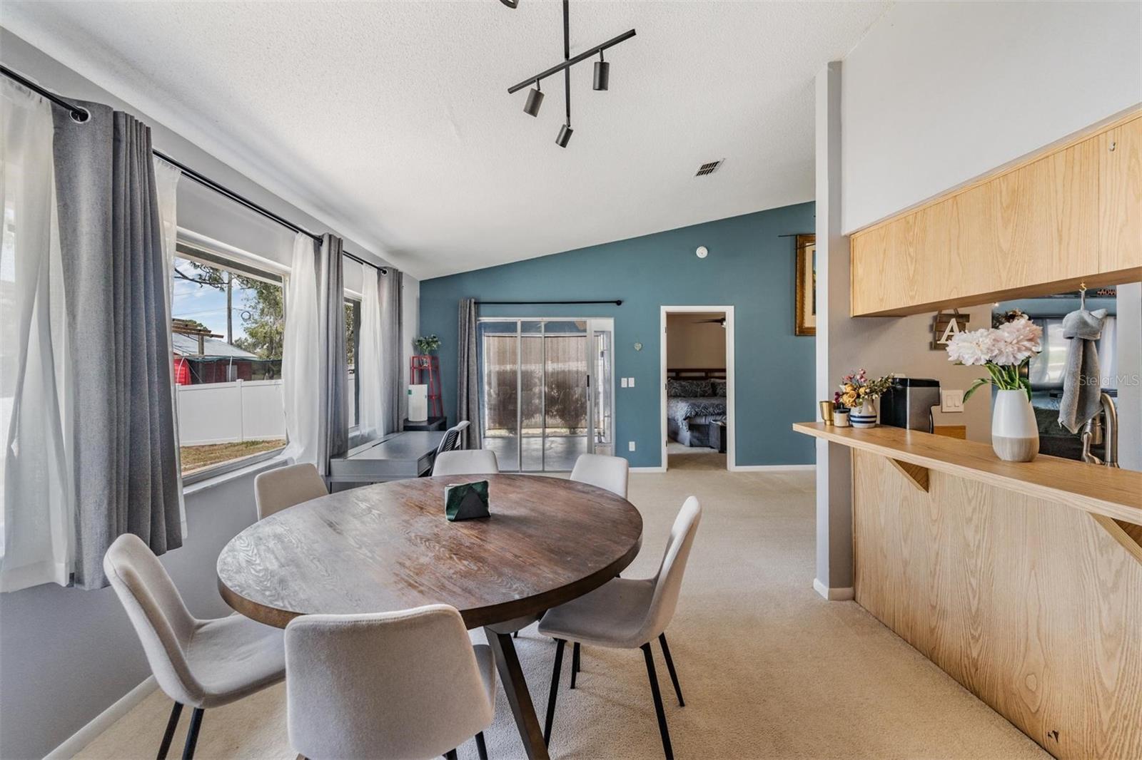 Image 19 of 36 For 5540 Applegate Drive
