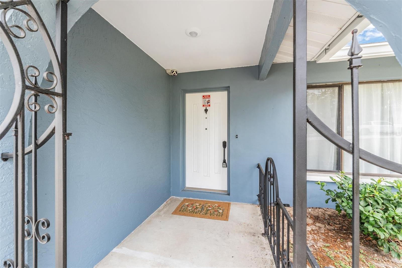 Image 3 of 36 For 5540 Applegate Drive