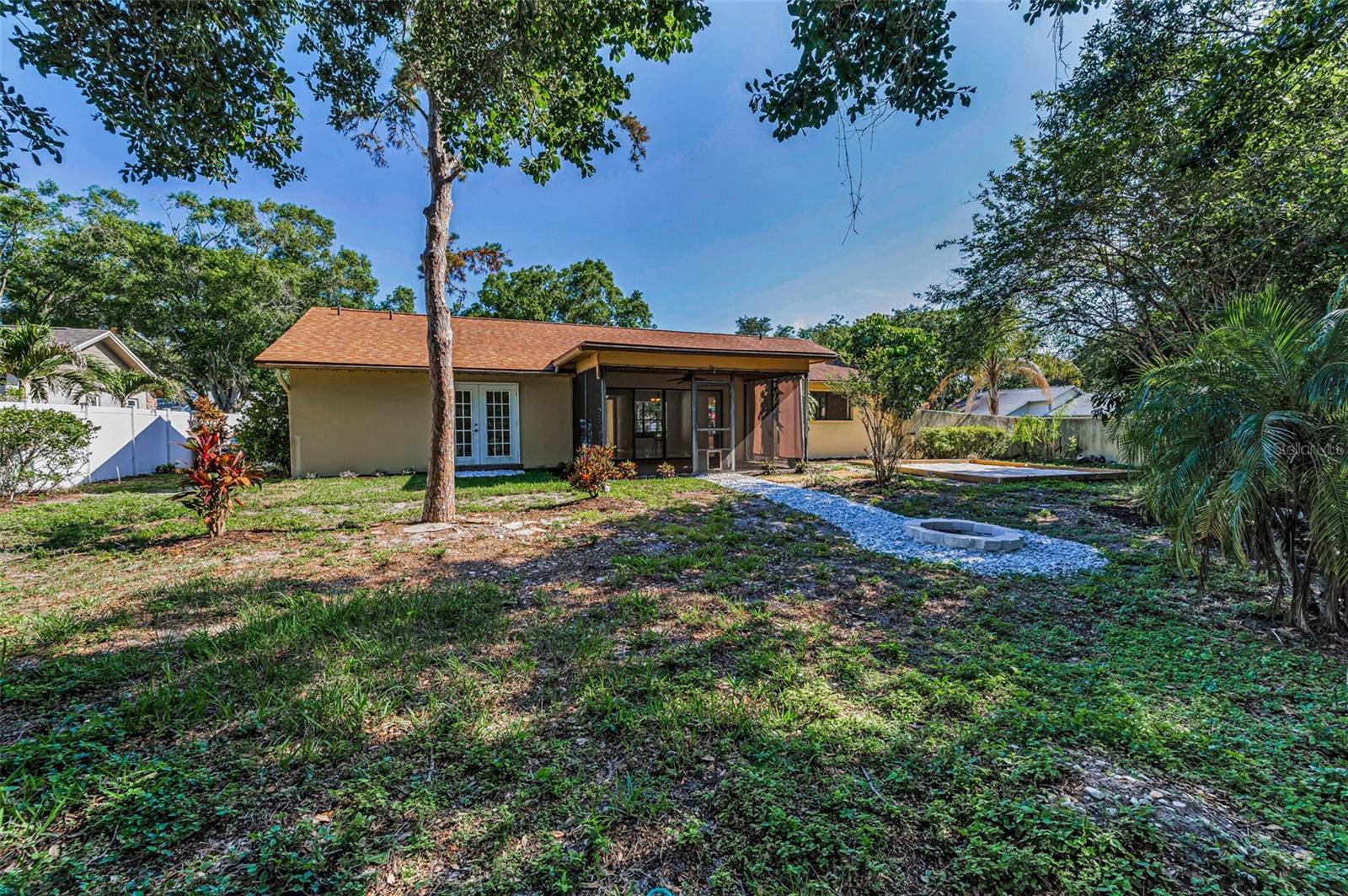 Image 36 of 54 For 3041 Oak View Drive