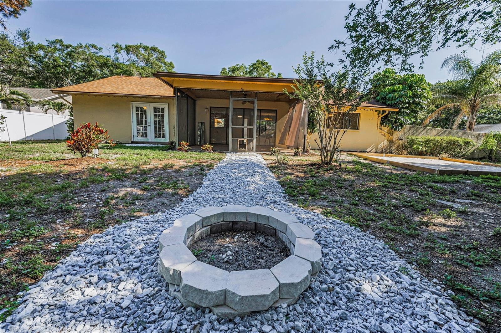 Image 37 of 54 For 3041 Oak View Drive