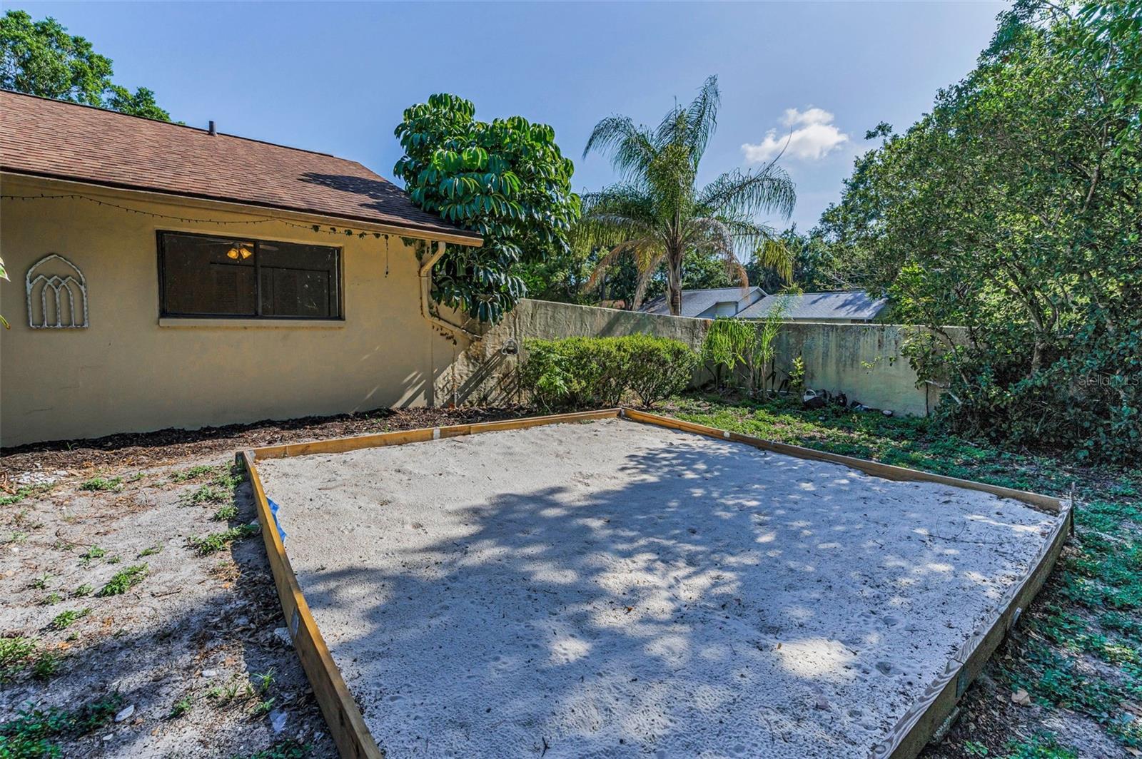 Image 39 of 54 For 3041 Oak View Drive