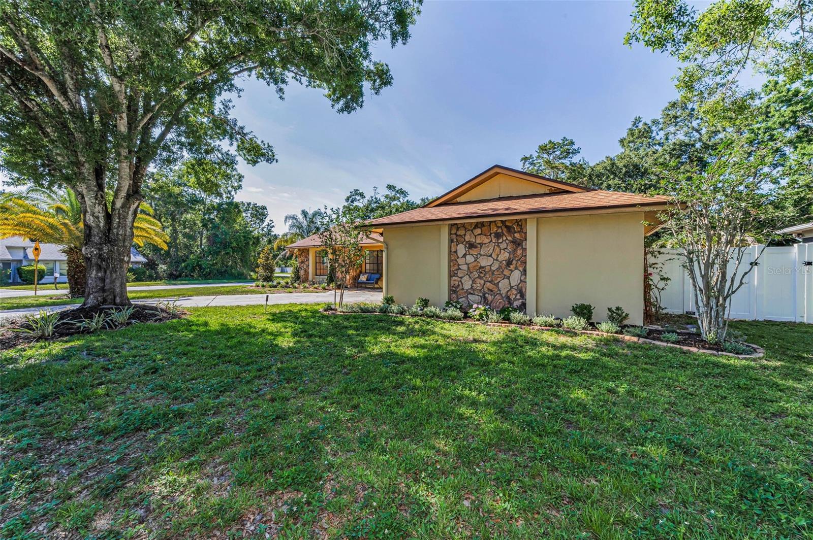 Image 5 of 54 For 3041 Oak View Drive
