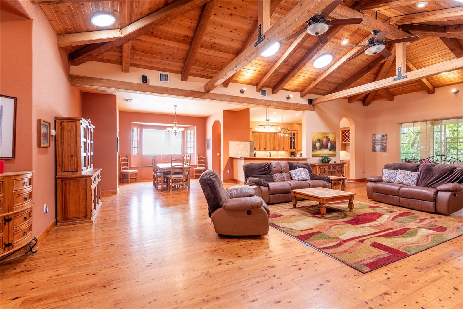 Listing photo id 9 for 6928 Cozumel Court