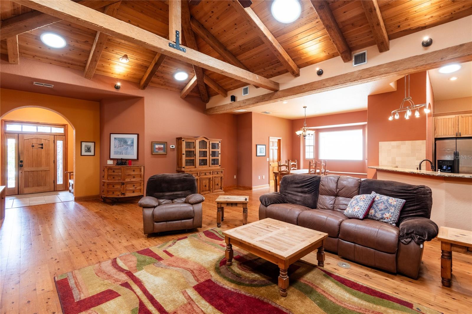 Listing photo id 13 for 6928 Cozumel Court