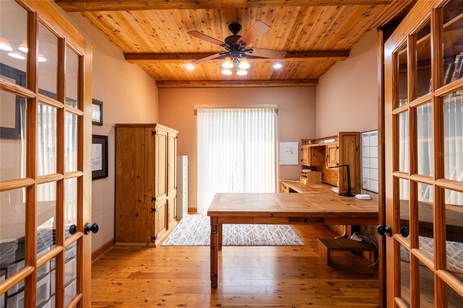 Listing photo id 16 for 6928 Cozumel Court