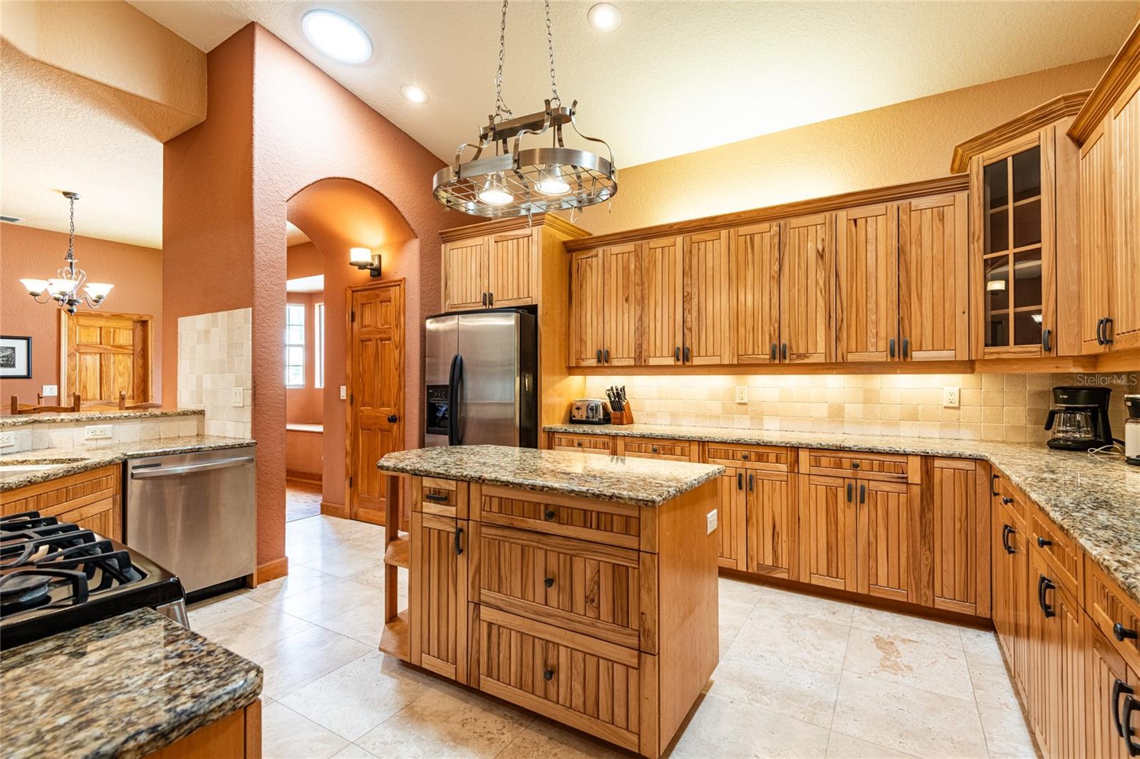 Listing photo id 20 for 6928 Cozumel Court