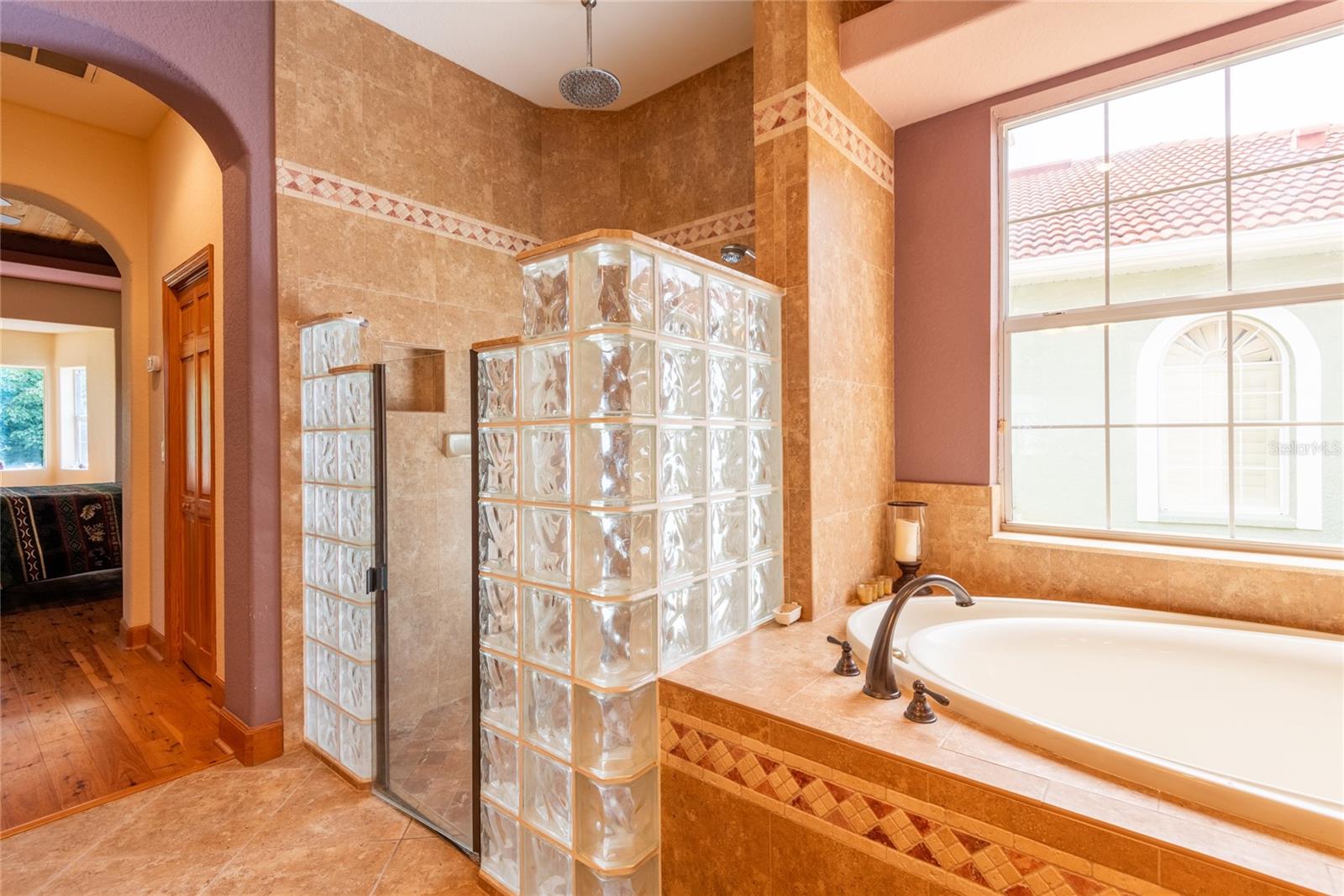 Listing photo id 28 for 6928 Cozumel Court