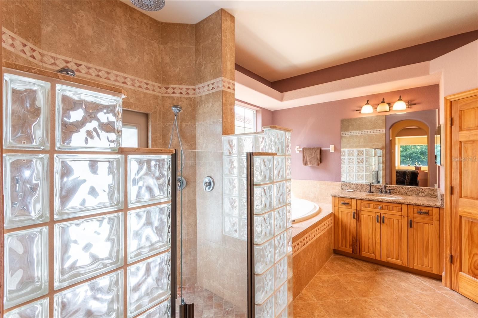 Listing photo id 29 for 6928 Cozumel Court