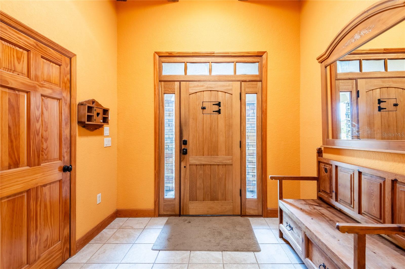 Listing photo id 2 for 6928 Cozumel Court