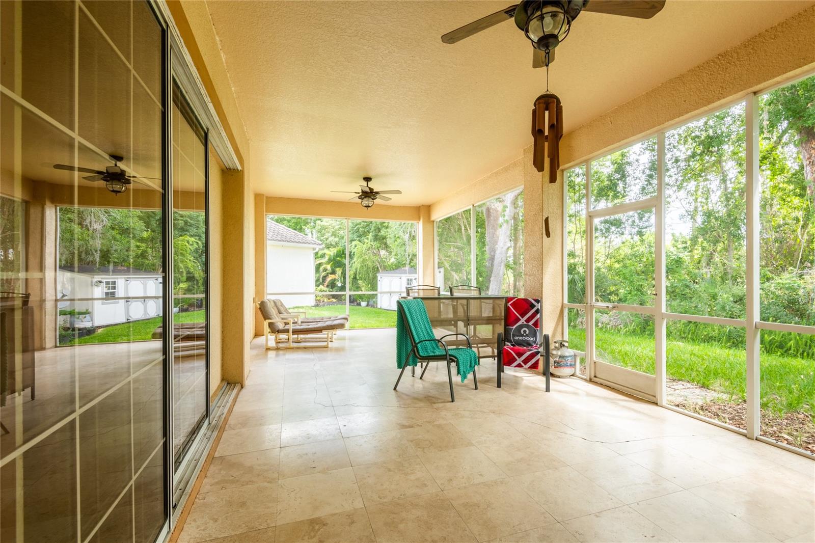 Listing photo id 41 for 6928 Cozumel Court
