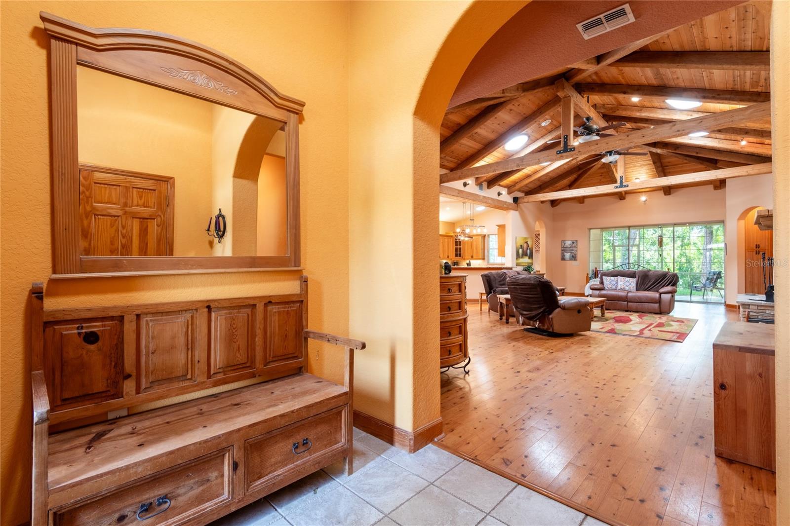 Listing photo id 3 for 6928 Cozumel Court