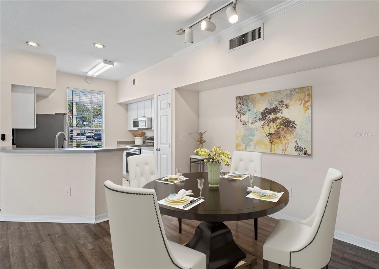 Image 11 of 42 For 10512 White Lake Court