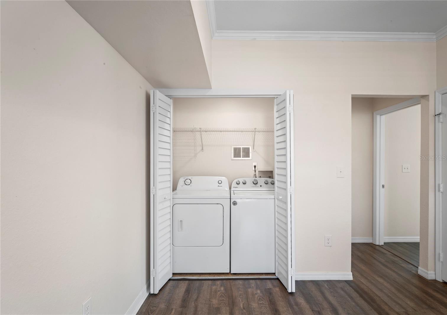 Image 15 of 42 For 10512 White Lake Court