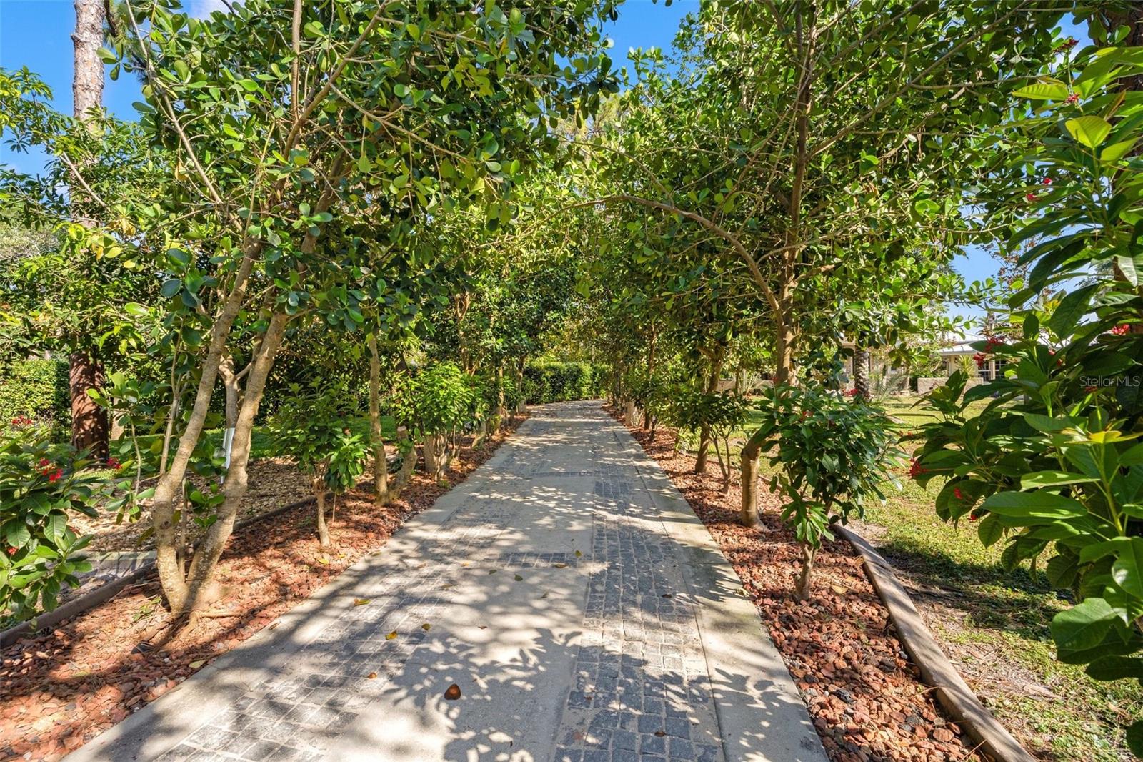 Image 12 of 66 For 2400 Pinellas Point Drive S