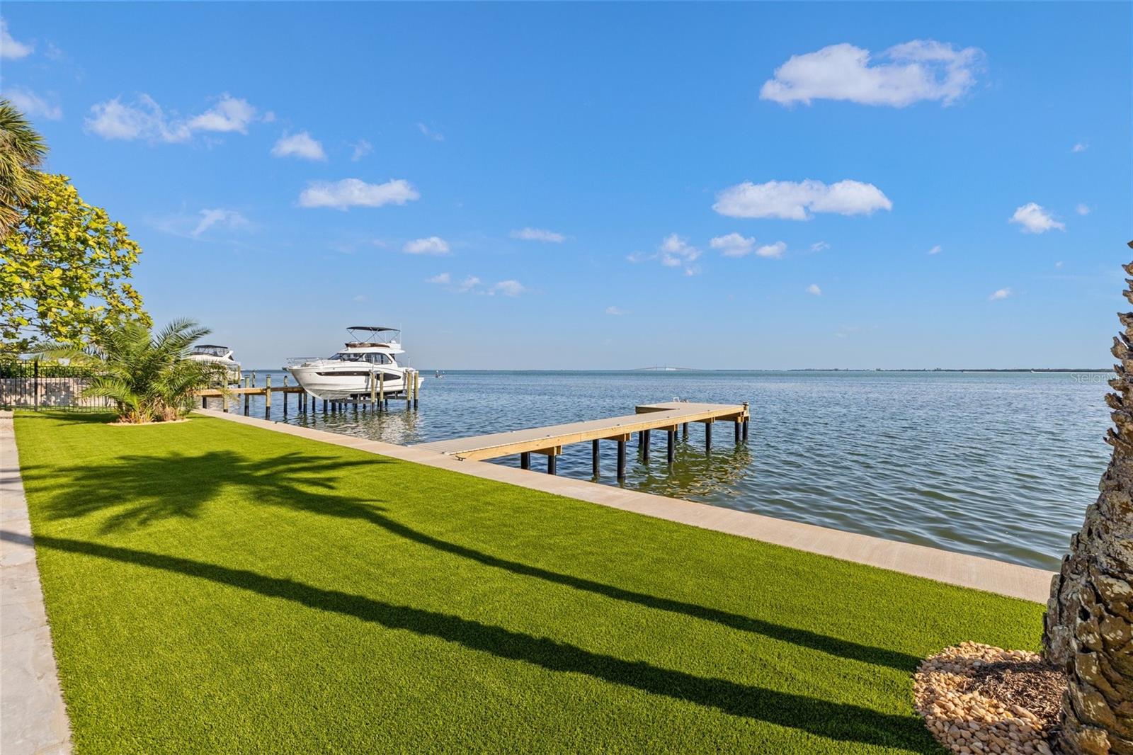 Image 54 of 66 For 2400 Pinellas Point Drive S