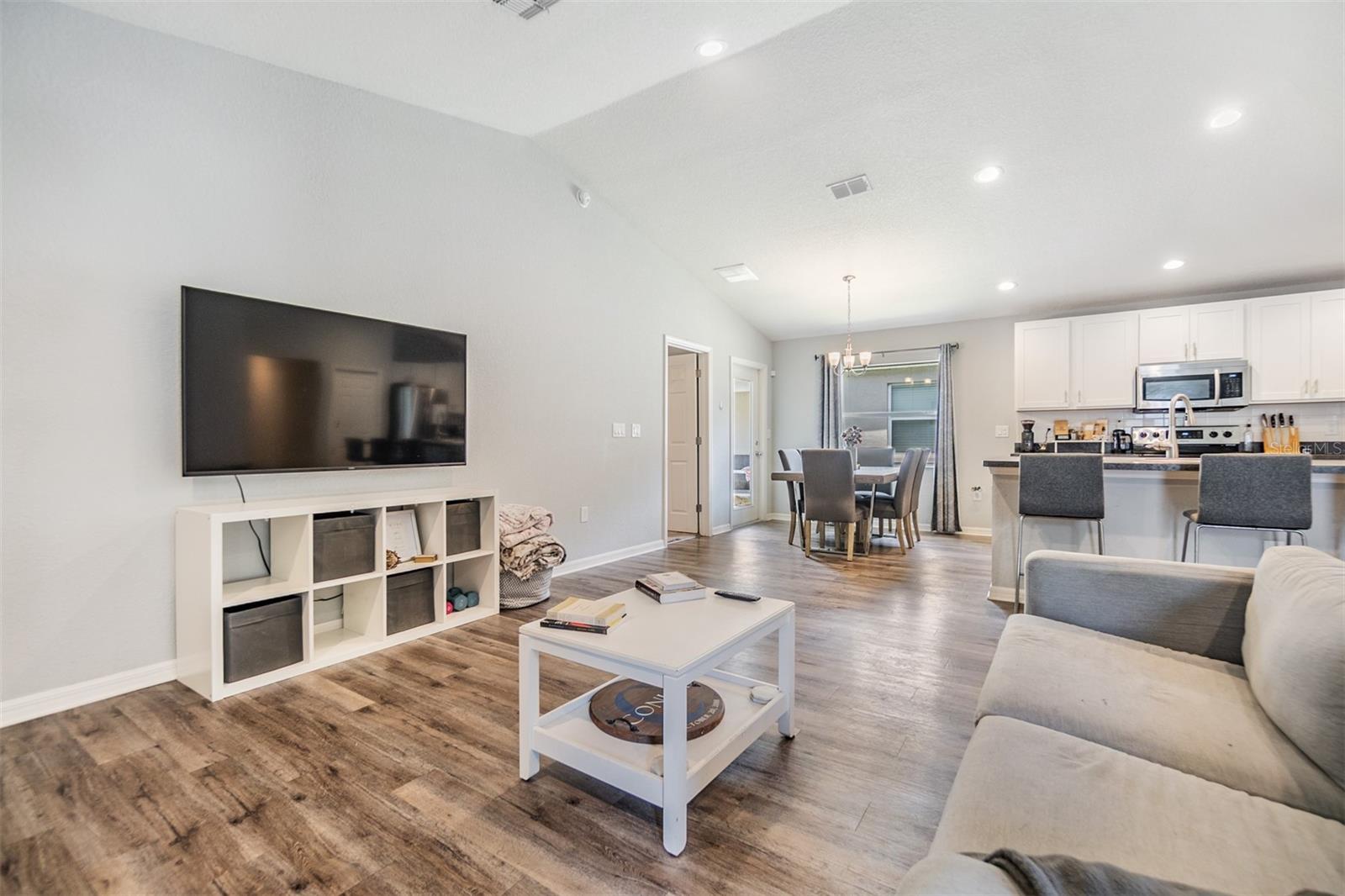 Image 11 of 39 For 13814 Harvestwood Lane