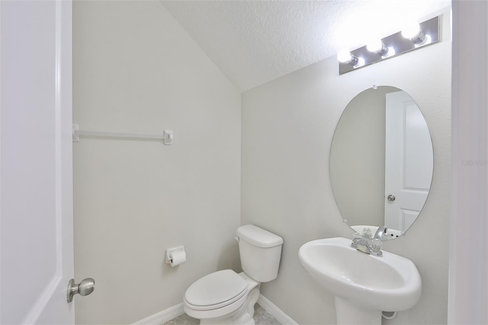 Image 14 of 36 For 6309 Shore Vista Place